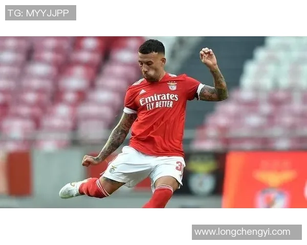 意甲激战本菲卡大胜里昂红牌事件引发全场热议与转会传闻